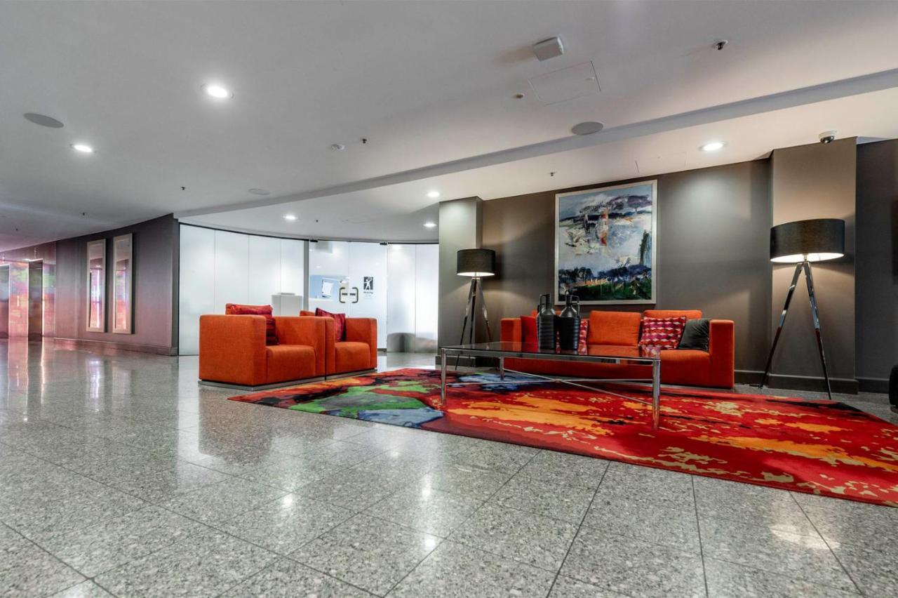 2 Beds 2 Baths Apt In Braddon Cbd - Pool, 1 Free Parking, Gym Apartment แคนเบอร์รา ภายนอก รูปภาพ